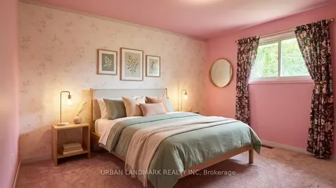 127 Keewatin Street S Oshawa ON L1H 6Z2