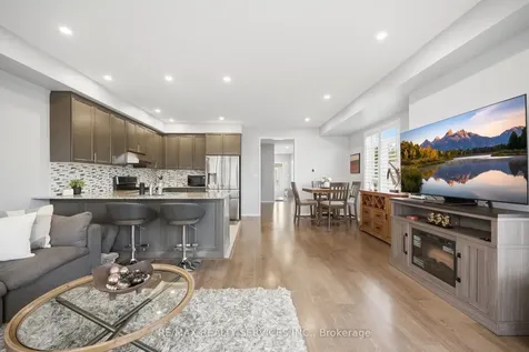 56 Rimrock Crescent Whitby ON L1N 0E5