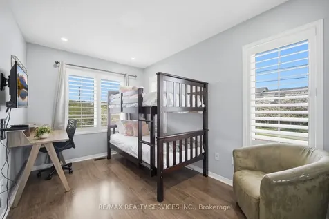 56 Rimrock Crescent Whitby ON L1N 0E5