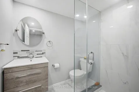 56 Rimrock Crescent Whitby ON L1N 0E5