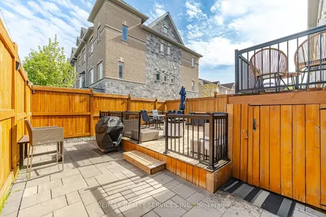 56 Rimrock Crescent Whitby ON L1N 0E5