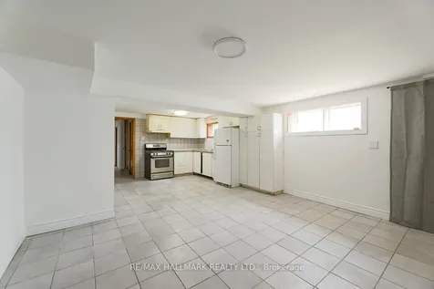 767 Midland Avenue Toronto ON M1K 4E5