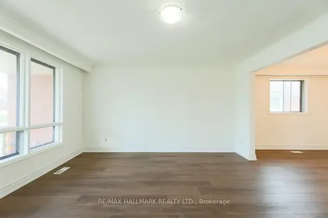 767 Midland Avenue Toronto ON M1K 4E5