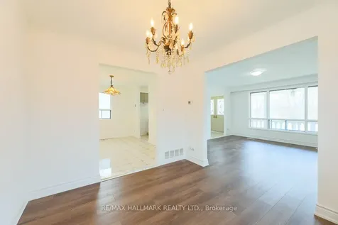 767 Midland Avenue Toronto ON M1K 4E5