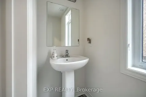 1020 Matthew Murray Crescent Oshawa ON L1K 3G5