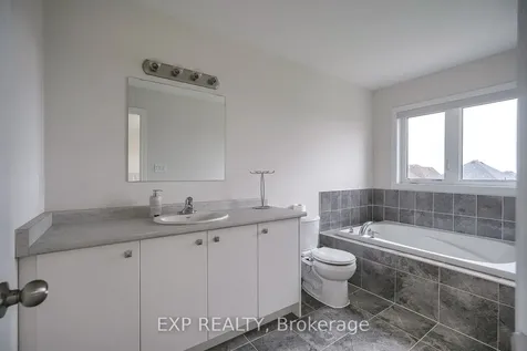 1020 Matthew Murray Crescent Oshawa ON L1K 3G5