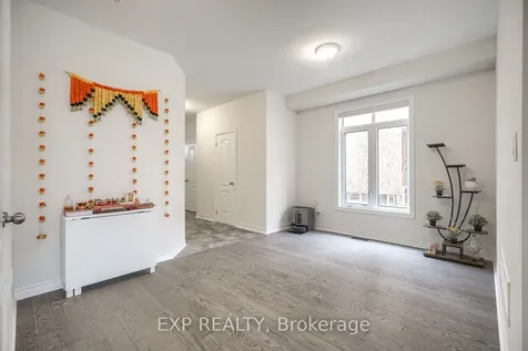 1020 Matthew Murray Crescent Oshawa ON L1K 3G5
