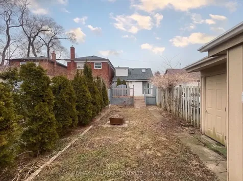 1002 Victoria Park Avenue Toronto ON M4B 2J6