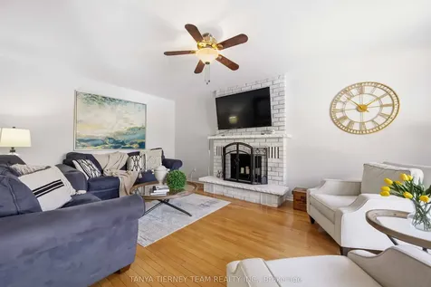 24 Fernway Crescent Whitby ON L1N 7G7