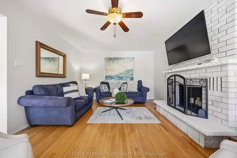24 Fernway Crescent Whitby ON L1N 7G7