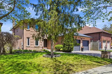 24 Fernway Crescent Whitby ON L1N 7G7