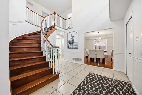 24 Fernway Crescent Whitby ON L1N 7G7
