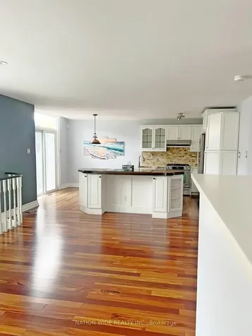 507 Dunlop Street W Whitby ON L1N 1V3