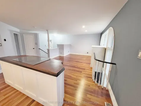 507 Dunlop Street W Whitby ON L1N 1V3