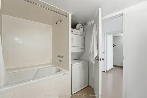 245 Carlaw Avenue Toronto ON M4M 2S6