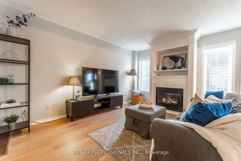 34 Tansley Crescent Ajax ON L1Z 1Y5
