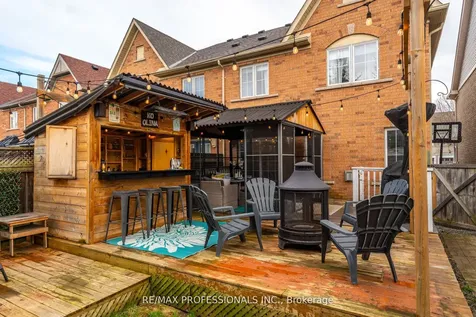 34 Tansley Crescent Ajax ON L1Z 1Y5