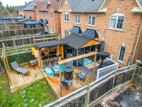 34 Tansley Crescent Ajax ON L1Z 1Y5