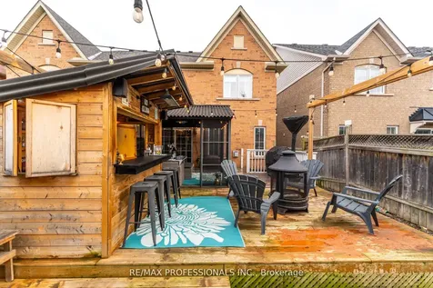34 Tansley Crescent Ajax ON L1Z 1Y5