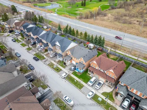 34 Tansley Crescent Ajax ON L1Z 1Y5