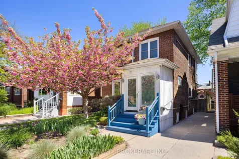 11 Avonlea Boulevard Toronto ON M4C 5E4