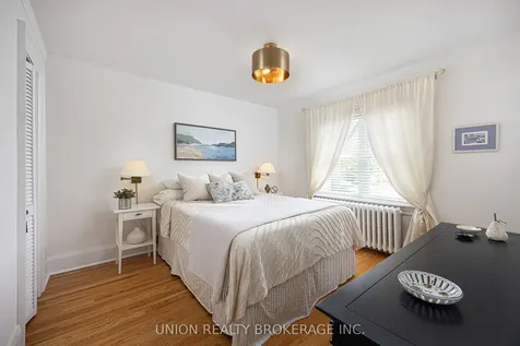 11 Avonlea Boulevard Toronto ON M4C 5E4