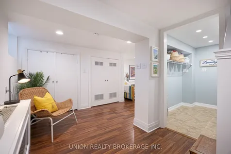 11 Avonlea Boulevard Toronto ON M4C 5E4
