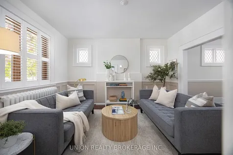 11 Avonlea Boulevard Toronto ON M4C 5E4