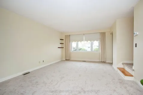 315 Durham Court Oshawa ON L1J 5R5