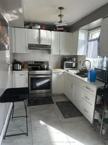 53 Lady Bower Crescent Toronto ON M1B 4R3