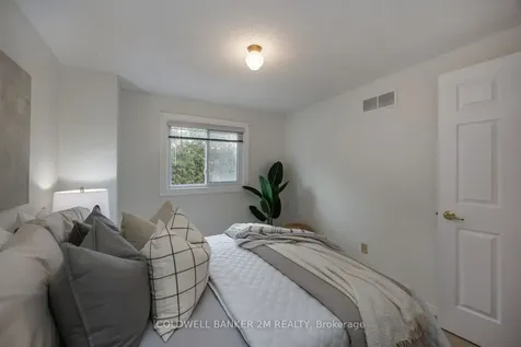 11 Yorkville Drive Clarington ON L1E 2A8