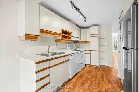 122 Glen Manor Drive Toronto ON M4E 2X6