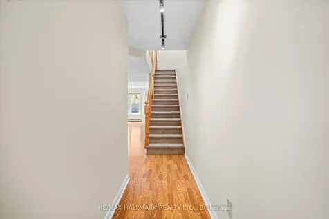 122 Glen Manor Drive Toronto ON M4E 2X6