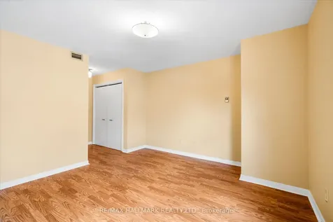 122 Glen Manor Drive Toronto ON M4E 2X6