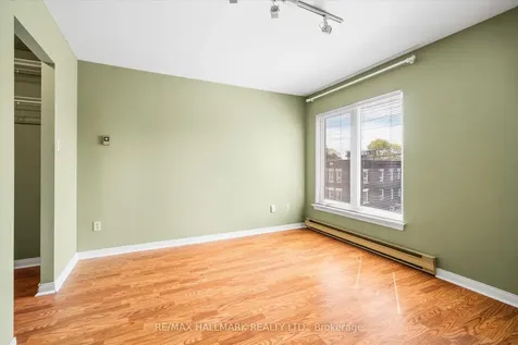 122 Glen Manor Drive Toronto ON M4E 2X6