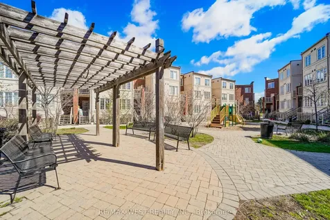 11 Island Road Toronto ON M1C 2P5