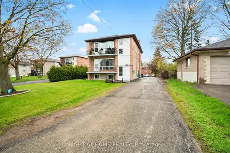606 Lansdowne Drive Oshawa ON L1G 1W4