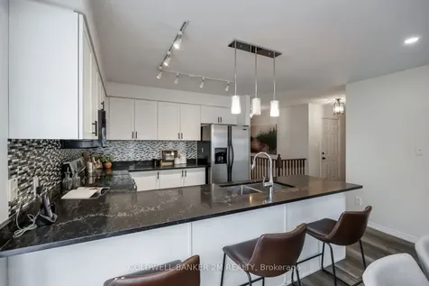 1904 Clearwater Court Oshawa ON L1K 2Z6