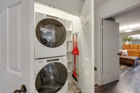 1904 Clearwater Court Oshawa ON L1K 2Z6