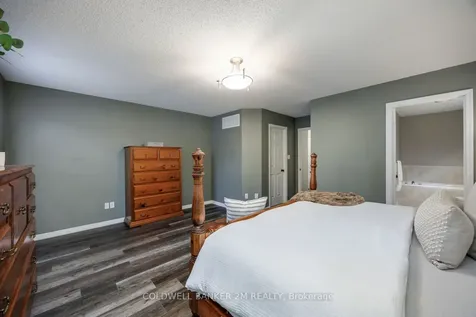 1904 Clearwater Court Oshawa ON L1K 2Z6