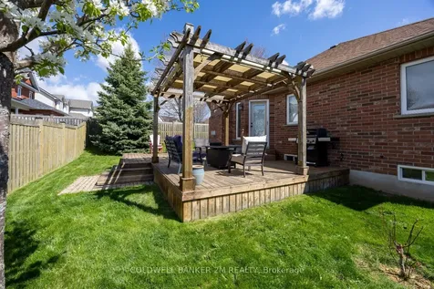 1904 Clearwater Court Oshawa ON L1K 2Z6