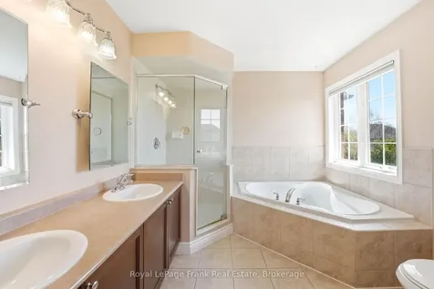 115 Southfield Avenue Clarington ON L1E 3K1
