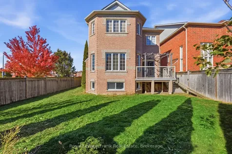 115 Southfield Avenue Clarington ON L1E 3K1