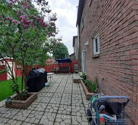 129 Radford Drive Ajax ON L1T 2C3