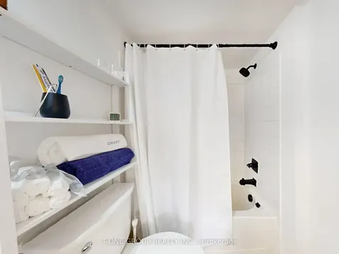 5225 Finch Avenue E Toronto ON M1S 5W8