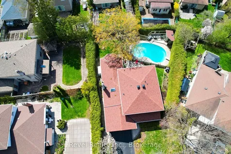 85 Shellamwood Trail Toronto ON M1S 2M9