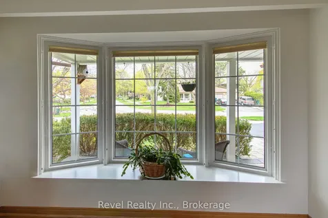 85 Shellamwood Trail Toronto ON M1S 2M9
