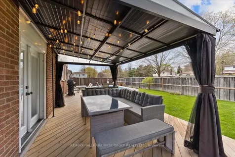 28 Heda Court Whitby ON L1N 5Y8
