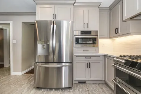 525 Sundown Crescent Pickering ON L1V 6A8