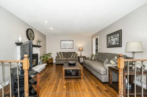 525 Sundown Crescent Pickering ON L1V 6A8
